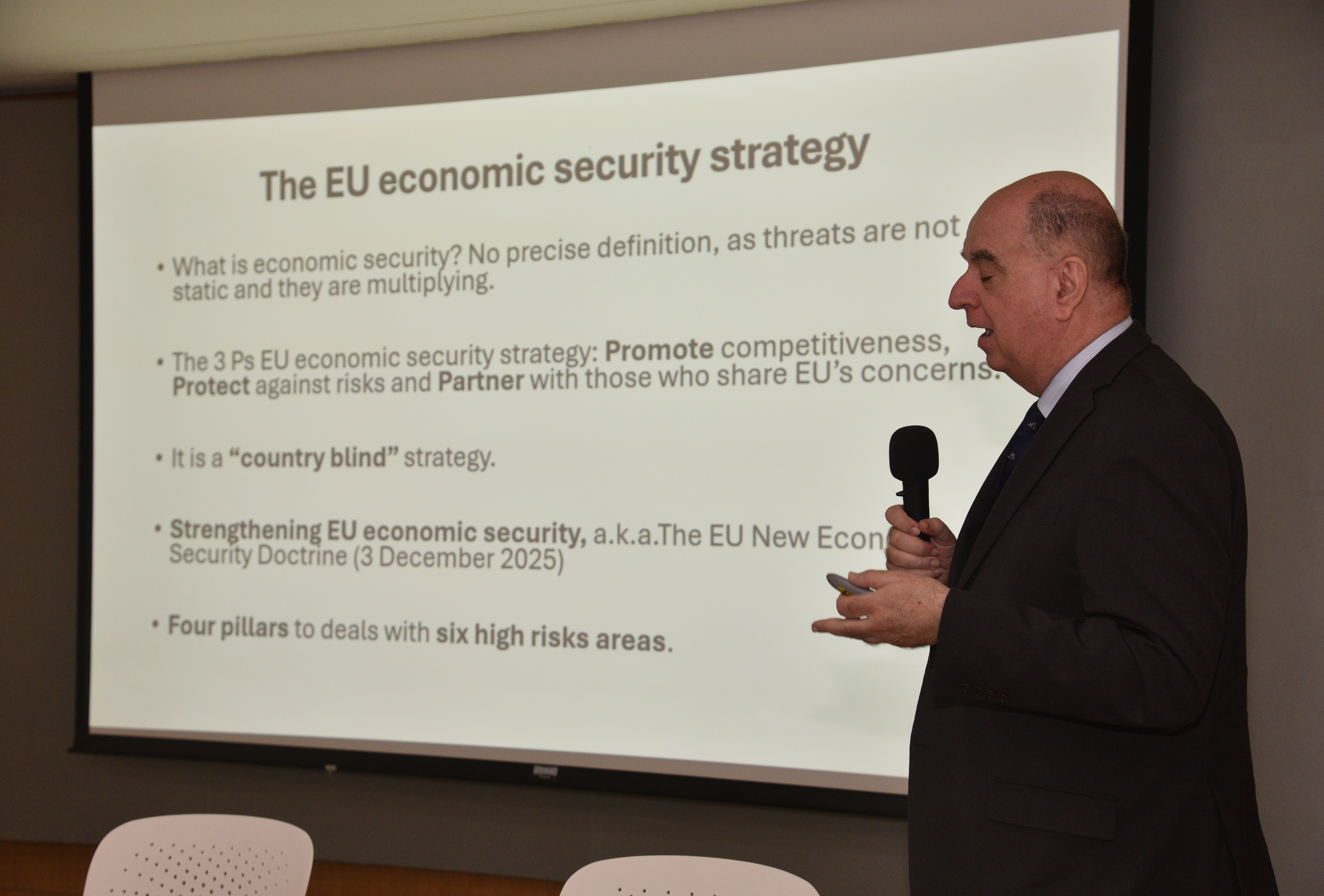 發表人Moreno Bertoldi資深副研究員