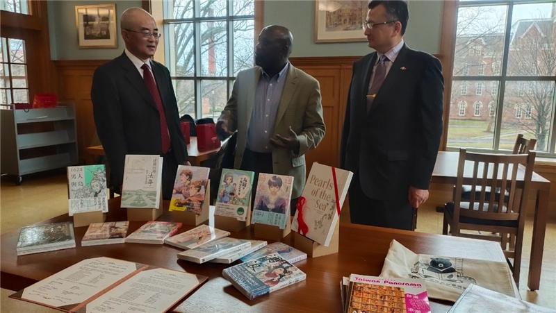 贈書儀式嘉賓合影