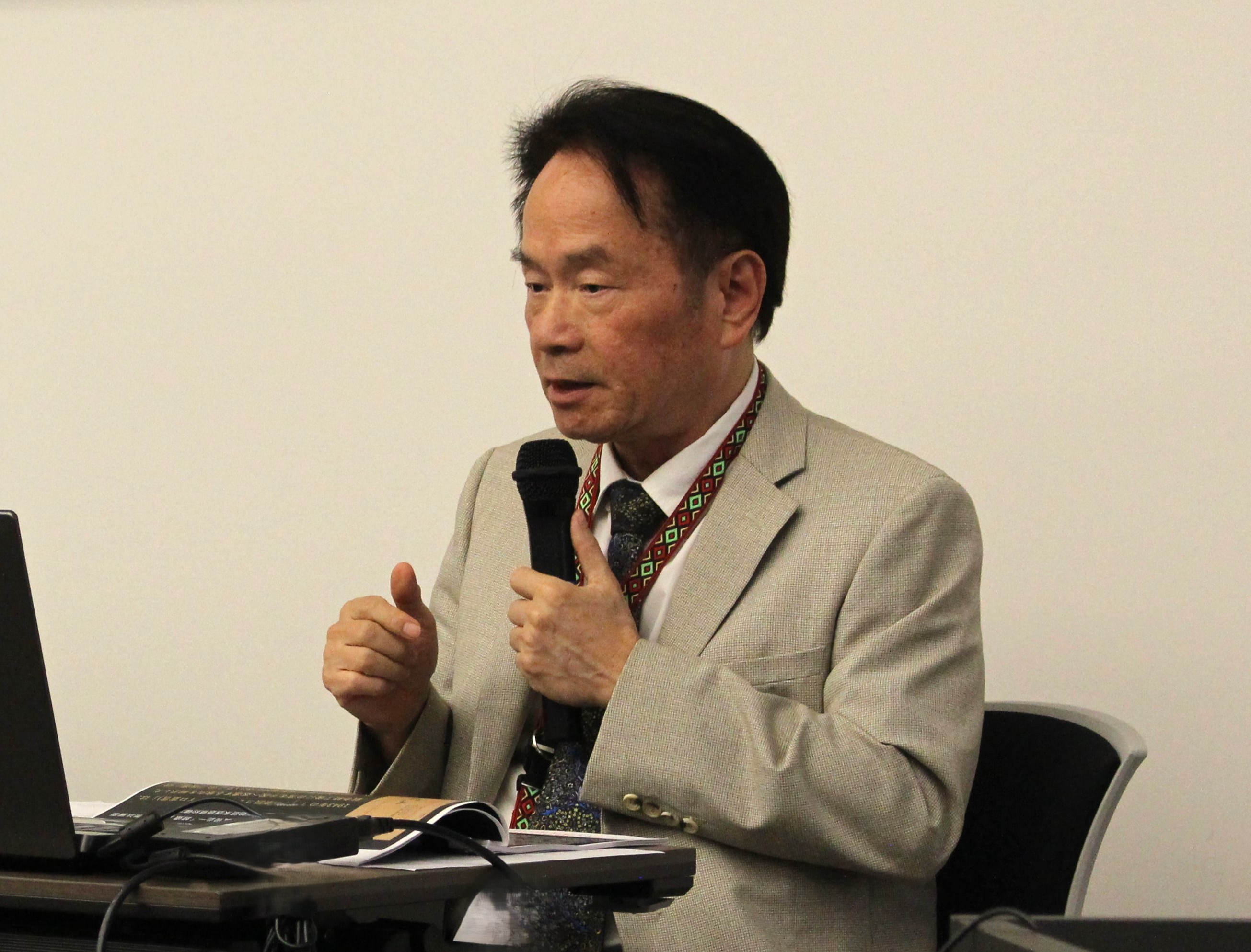 圖4_陳儀深館長擔任臺灣漢學講座主講