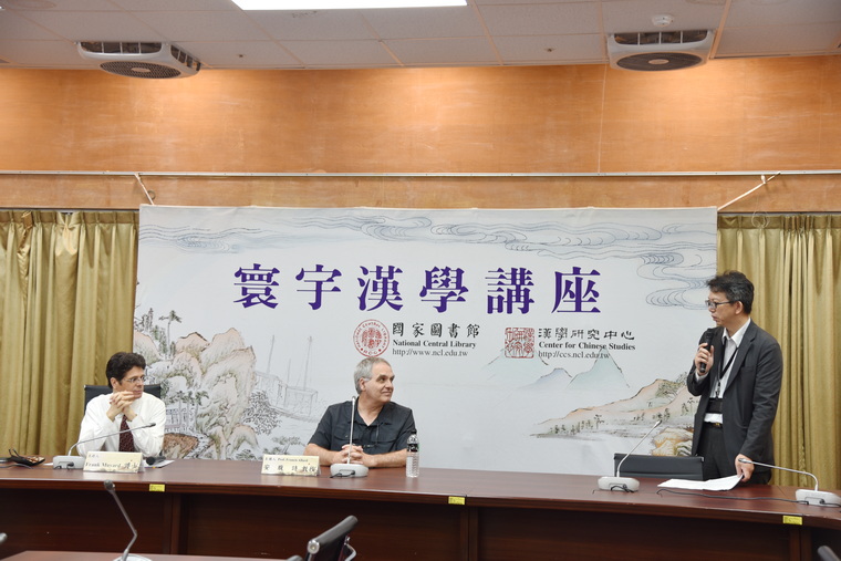 左起：梅豪方（Frank Muyard）主任、安腹詩（Francis Allard）教授、黃文德副主任