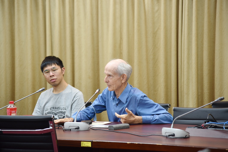 賀大衛(David Holm)教授提問